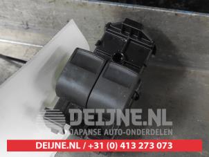 Gebruikte Schakelblok ruiten Toyota Aygo X 1.0 12V VVT-i Prijs € 75,00 Margeregeling aangeboden door V.Deijne Jap.Auto-onderdelen BV