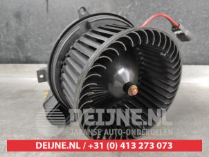Toyota Aygo X Kachel Ventilatiemotor O684756 foto 2