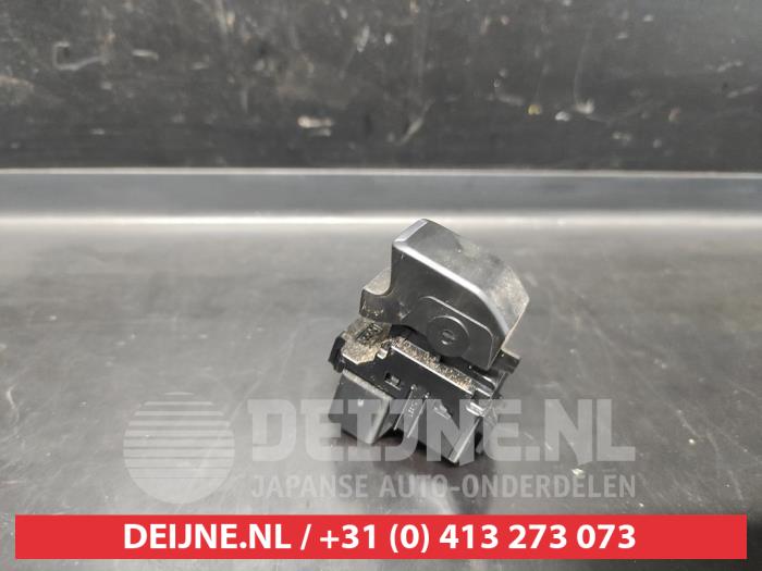 Isuzu D-MAX Elektrisches Fenster Schalter O684864