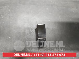 Isuzu D-MAX Elektrisches Fenster Schalter O684864 foto 2