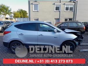 Hyundai IX35 Kotflügel rechts vorne O684897 foto 2