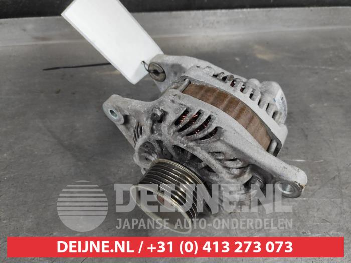 Gebruikte Alternator Nissan Micra (K13) Prijs € 35,00 Margeregeling aangeboden door V.Deijne Jap.Auto-onderdelen BV