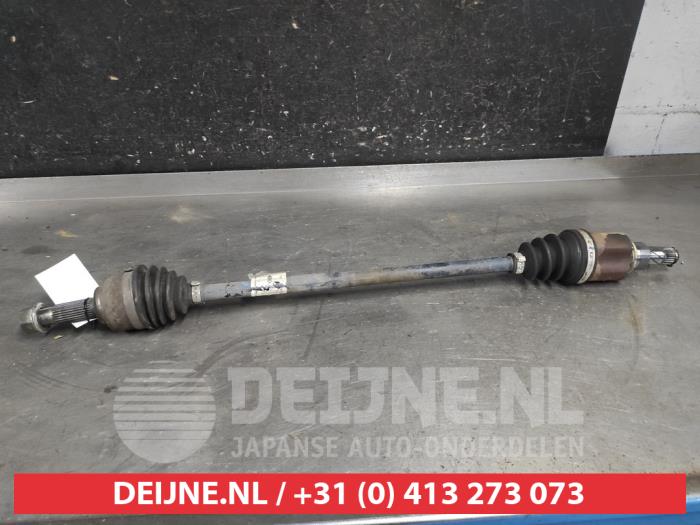 Nissan Micra Aandrijfas rechts-voor O684968