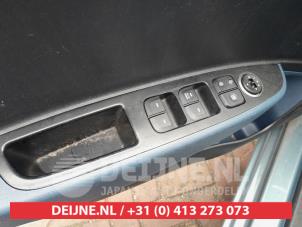 Hyundai I10 Multi-functional window switch O684999 photo 3