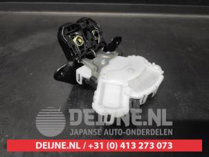 Mazda CX-3 Slotmechaniek Achterklep O685053 foto 2