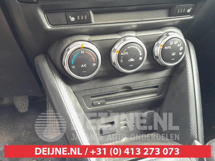 Mazda CX-3 Heizung Bedienpaneel O685067