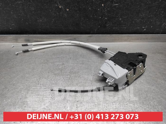 Hyundai Tucson Deurslot Mechaniek 4Deurs links-voor O9990009526