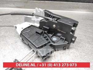 Hyundai Tucson Türschlossmechanik 4-türig links vorne O9990009526 foto 3