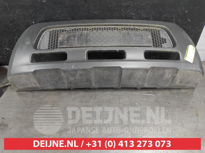 Kia Soul Bumper Rooster O685159