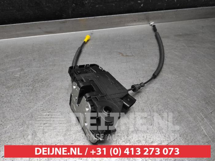 Hyundai I30 Türschlossmechanik 4-türig links vorne O9990009532