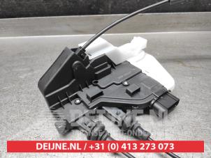 Hyundai Santafe Deurslot Mechaniek 4Deurs rechts-voor O9990009534 foto 3