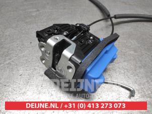 Kia Rio Deurslot Mechaniek 4Deurs rechts-achter O9990009536 foto 2