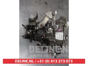 Gebruikte Versnellingsbak Mitsubishi Space Star (A0) 1.0 12V Prijs € 150,00 Margeregeling aangeboden door V.Deijne Jap.Auto-onderdelen BV