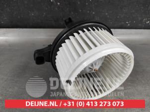 Nissan Qashqai Kachel Ventilatiemotor O685387 foto 2