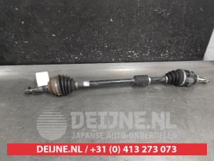 Gebruikte Cardanas rechts-voor (VWA) Toyota Yaris III (P13) 1.5 16V Hybrid Prijs € 50,00 Margeregeling aangeboden door V.Deijne Jap.Auto-onderdelen BV