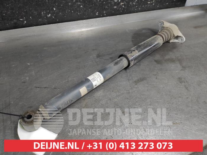 Mazda CX-3 Stoßdämpfer links hinten O685653