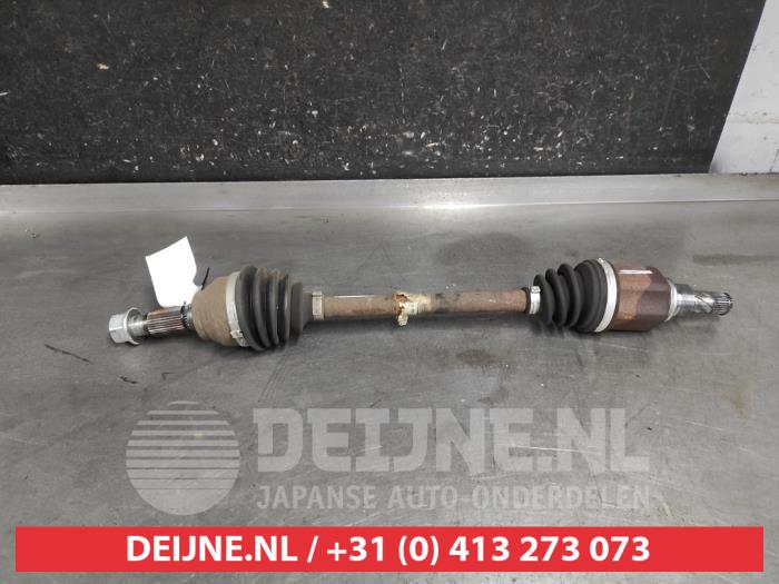 Nissan Juke Front drive shaft, left O685728