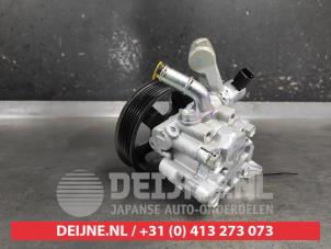 Toyota Hilux Power steering pump O685800 photo 2