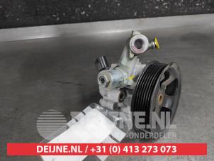 Gebruikte Pomp Servo Toyota Hilux V/VI 2.8 D4D-F 16V 4x4 Prijs € 150,00 Margeregeling aangeboden door V.Deijne Jap.Auto-onderdelen BV