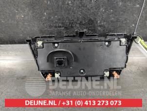 Suzuki Swift Kachel Bedieningspaneel O685885 foto 2