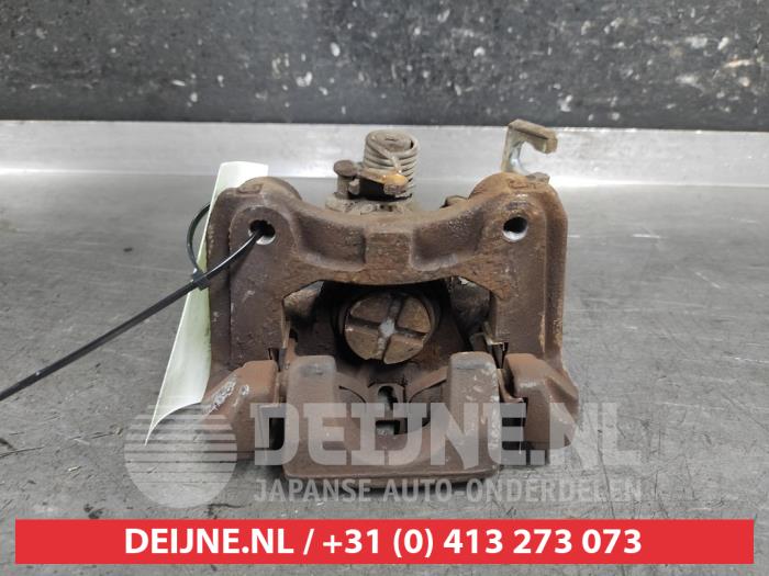 Suzuki Swift Remklauw (Tang) links-achter O685912