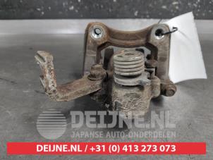 Suzuki Swift Remklauw (Tang) links-achter O685912 foto 2