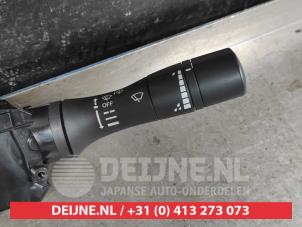 Nissan Navara Steering column stalk O685917 photo 3