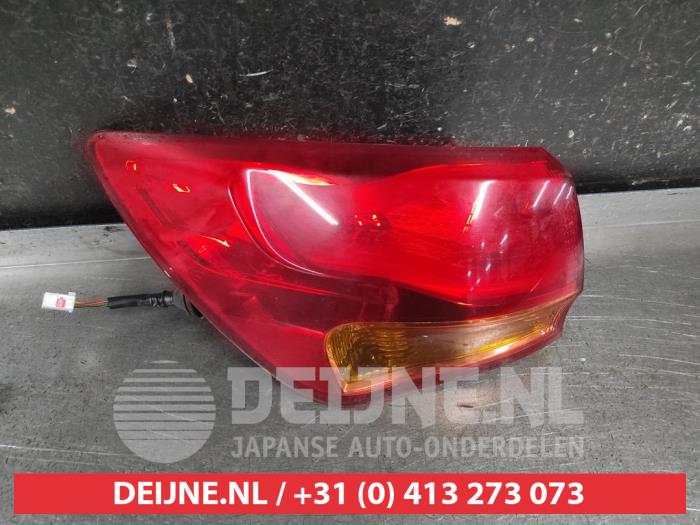 Kia Ceed Achterlicht links O685932