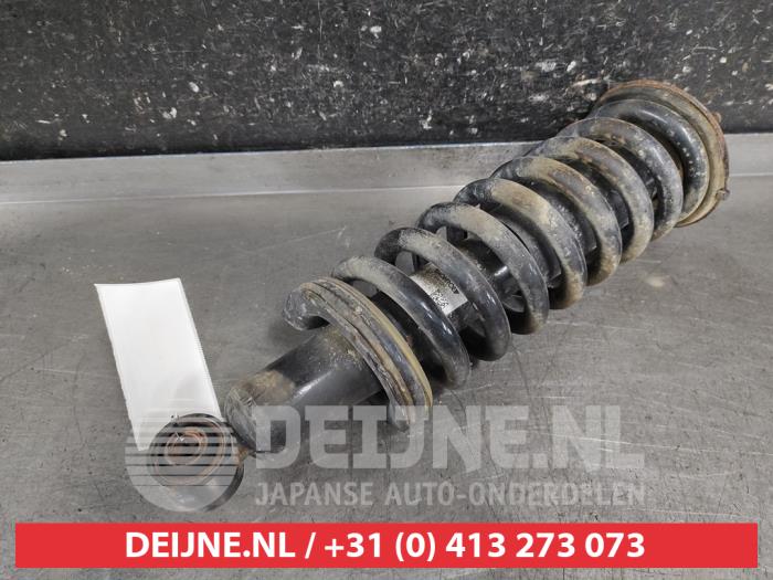 Nissan Navara Stoßdämpferstrebe links vorne O685954