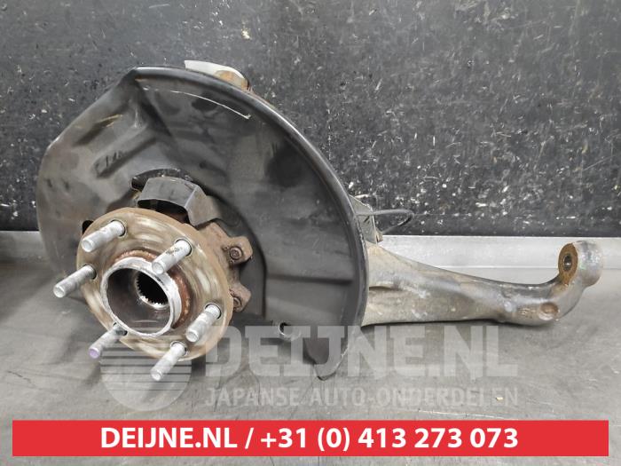 Nissan Navara Achsschenkel links vorne O685960