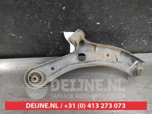 Suzuki Swift Draagarm onder links-voor O686050 foto 2