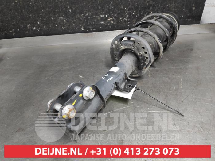 Suzuki Vitara Stoßdämpferstrebe links vorne O686162