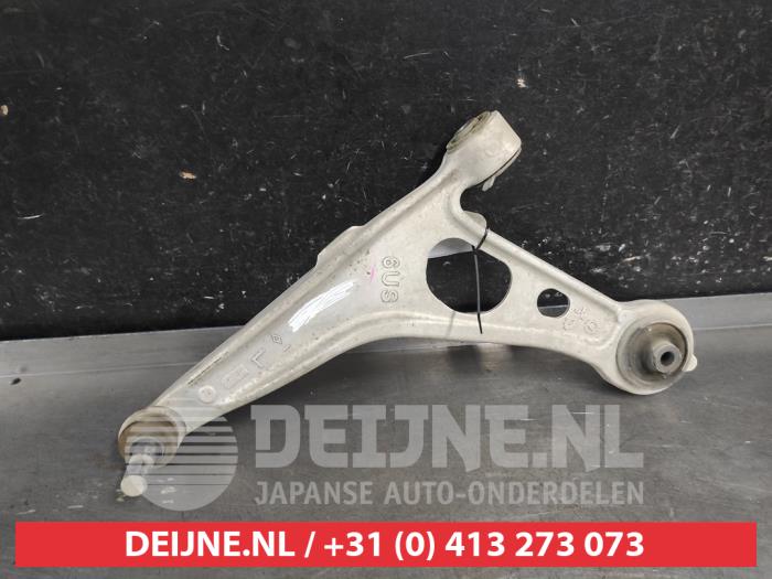 Nissan Qashqai Querlenker unten links vorne O686239