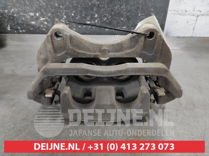 Nissan Qashqai Front brake calliper, left O686242