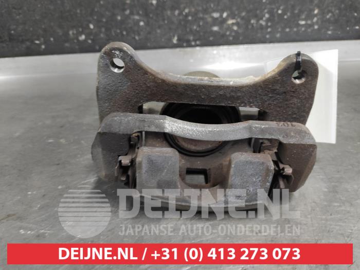 Suzuki Swift Remklauw (Tang) links-voor O686336