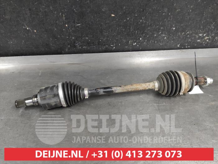 Suzuki Swift Antriebswelle links vorne O686362