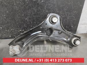 Nissan Juke Draagarm onder rechts-voor O686427 foto 2