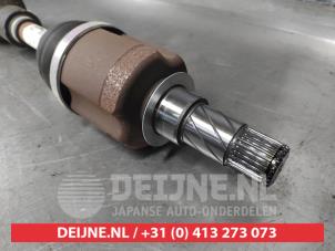 Nissan Juke Aandrijfas links-voor O686434 foto 3