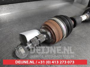 Nissan Juke Aandrijfas links-voor O686434 foto 2