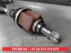 Nissan Qashqai Front drive shaft, left O686634 photo 3