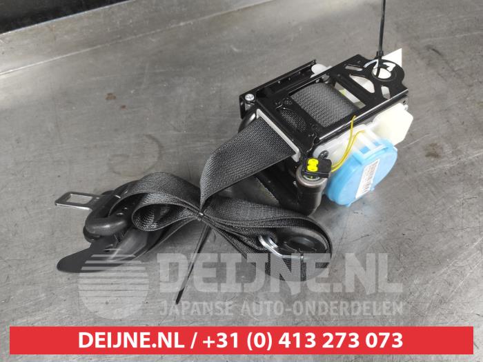 Toyota Yaris Veiligheidsgordel links-voor O686568