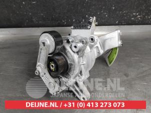 Gebruikte Dynamo Kia Niro I (DE) 1.6 GDI Hybrid Prijs op aanvraag aangeboden door V.Deijne Jap.Auto-onderdelen BV