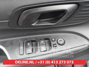 Hyundai Bayon Multi-functional window switch O686960 photo 3