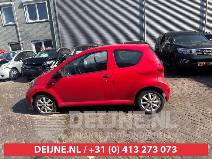 Toyota Aygo Portierruit 2Deurs links O687112