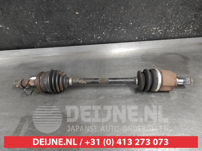 Gebruikte Aandrijfas links-voor Hyundai i30 (FD) 1.6 CVVT 16V Prijs € 50,00 Margeregeling aangeboden door V.Deijne Jap.Auto-onderdelen BV