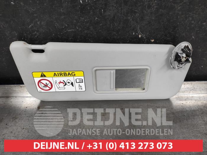 Toyota Verso Sun visor O687171
