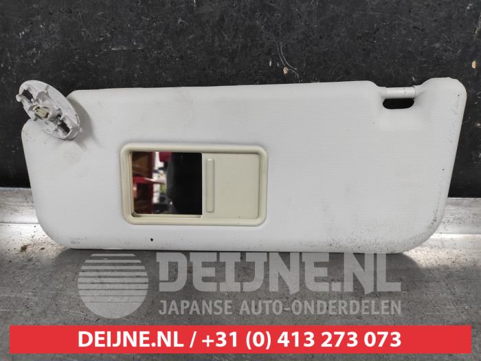Toyota Verso Sun visor O687172