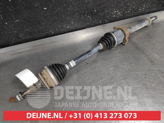 Toyota Verso Aandrijfas rechts-voor O687185