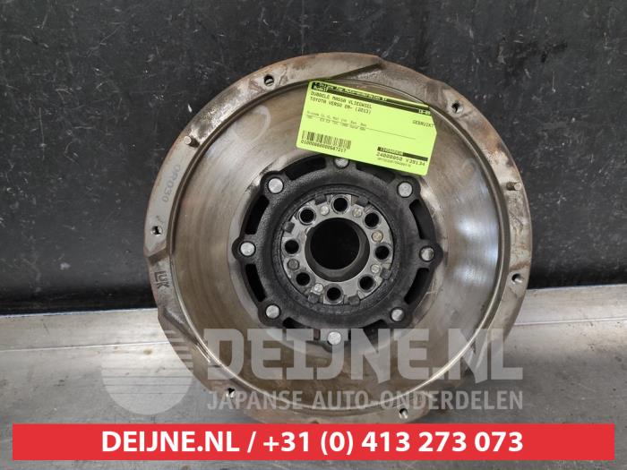 Toyota Verso Dubbele massa vliegwiel O687217