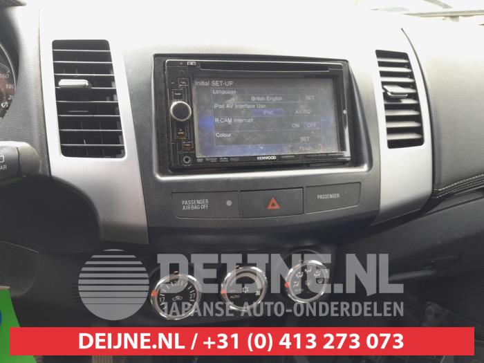 Mitsubishi Outlander Kachel Bedieningspaneel O687268